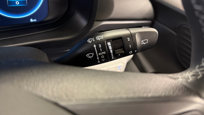 Hyundai i20 1.0T GDi 90 Tech Line 5dr Petrol Hatchback - Image 33